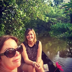 https://meluha-river-cottages.hotels-alappuzha.com